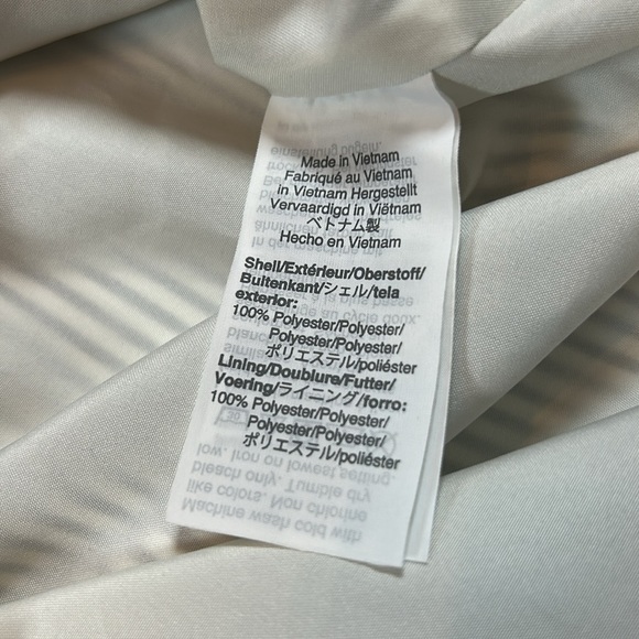 J.Crew Navy White Striped Scalloped V-Neck Cami Top Sz 2 – Minimalist Chic - Picture 6 of 6